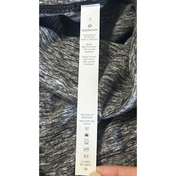 Lululemon Ready to Rulu Heathered Black Gray Fleece Pullover  W3DTYS size 2 - Picture 11 of 12